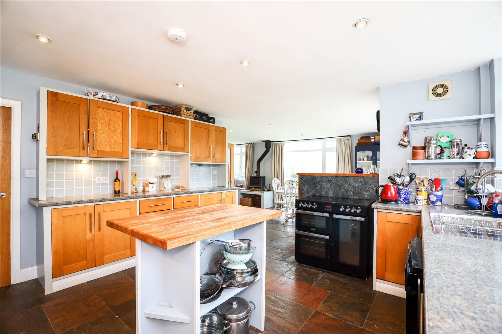 Watts & Nash, Cowbridge, Vale Of CF71 7NS